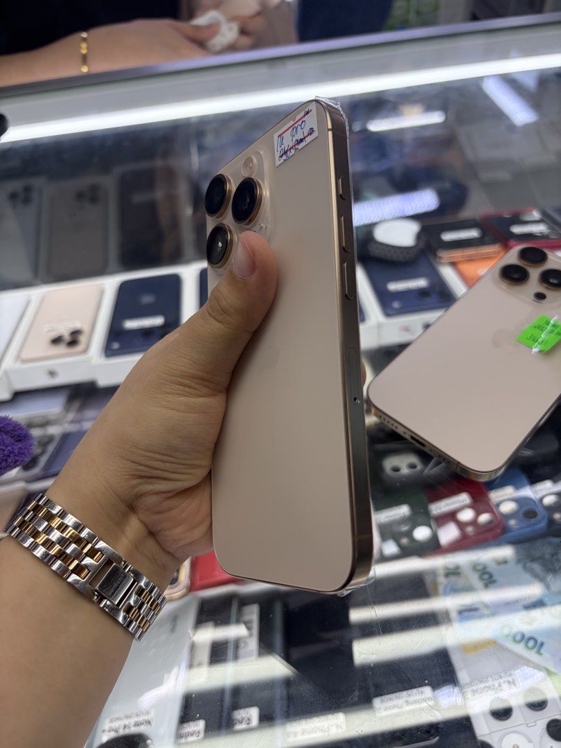 Iphone 16 Pro 256gb 98% BH Smartlocked NTC (Category: iPhone 16 Series) located in San Juan City. Submitted by javedsgadgetshop (Listing ID 1458103780, Image 3). Description: PTPA : Padelete po if bawal ❌ Here's the QUICK INFO ➡️ IPHONE 16pro ➡️ 256GB ➡️ Dessert COLOR ➡️ NTC PHYSICAL SIM + ESIM (Smartlocked) ➡️ 95% MAKINIS & 98% BATT ➡️ STORE WARRANTY ➡️ WITH CASE AND TEMPERED - serial can be check on apple website |Money back if its proven fake 