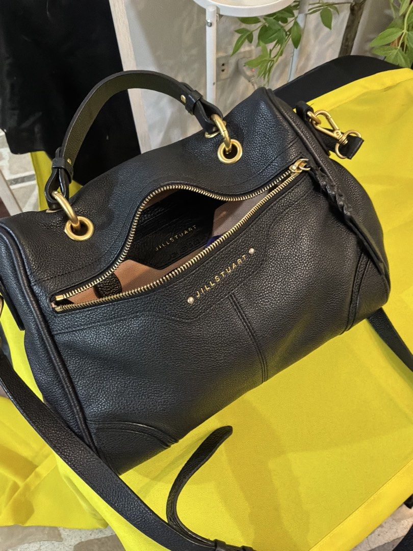 JIll Stuart Pebbled Leather 2-way Satchel Bag (Category: Shoulder Bags) located in Caloocan City. Submitted by margaritas_closet0212 (Listing ID 1458235659, Image 2). Description: * black pebbled leather * matte gold hardware * 12 x 10 x 4.5 in * back pocket for celfone * inside zip pocket * adjustable strap.