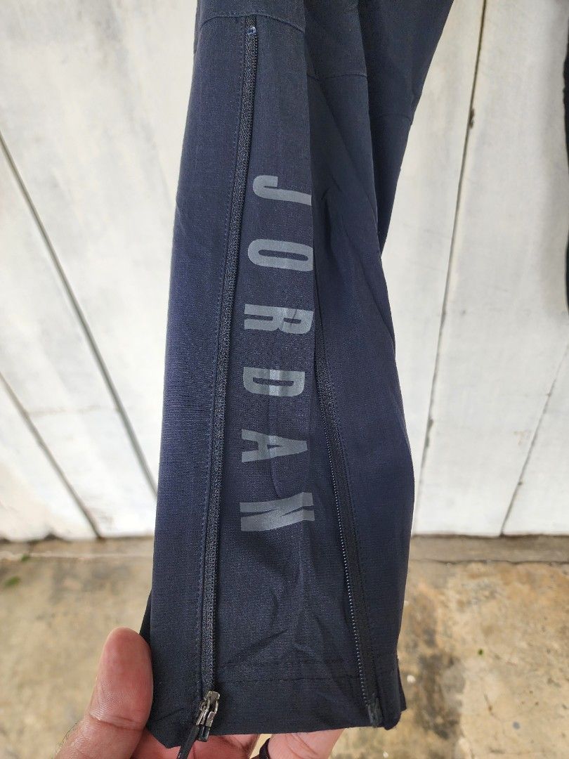 Jordan drifit track pants (Category: Activewear) located in Real. Submitted by raphy2019 (Listing ID 1458118568, Image 3). Description: .