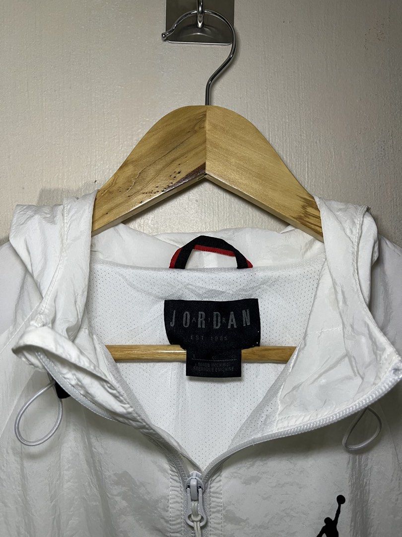 Jordan windbreaker nylon (Category: Announcements) located in Camalig. Submitted by danllagass (Listing ID 1458110200, Image 3). Description: In pristine condition Authentic/ Orig Size large 24/28 dimes No issue.