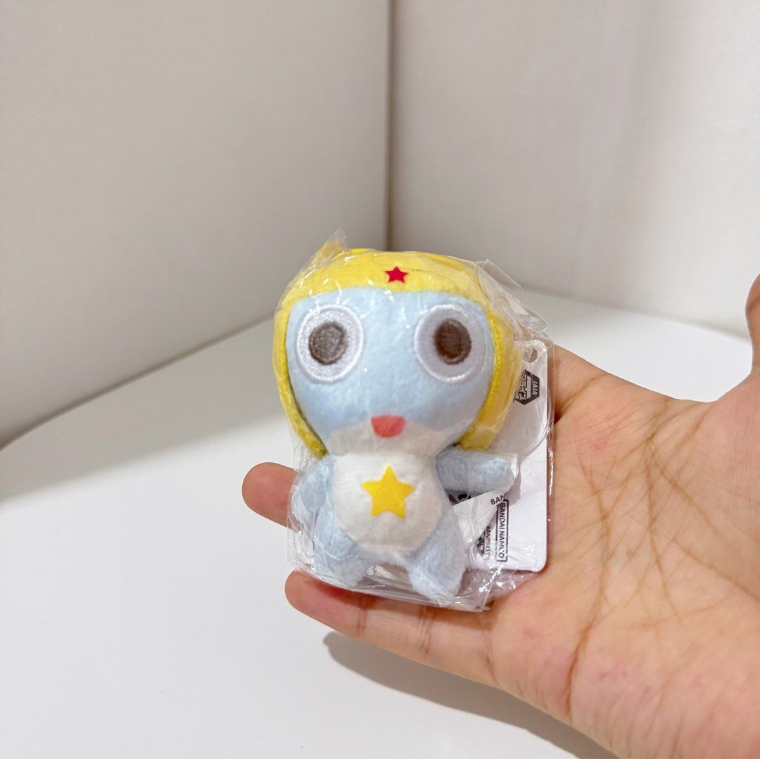 Keroro Frog Keychain Plush Sealed (Category: Plushies & Soft Toys) located in Manila. Submitted by ashyyel_ (Listing ID 1458273828, Image 1). Description: .