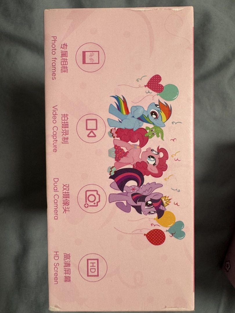 Kid camera （分類：相機）位於 Hong Kong。 由 jjl_market 提交（商品編號 1458198921，圖片 3）。簡介： Brand new, good as a gift, take photos for fun 。