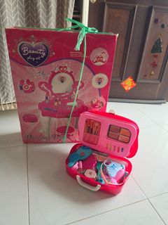 (Category: ) located in . Submitted by alicepoh_64 (Listing ID 1405554948, Image 1). Description: .