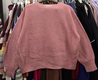 (Category: ) located in . Submitted by knitting.meow (Listing ID 1458199316, Image 1). Description: .