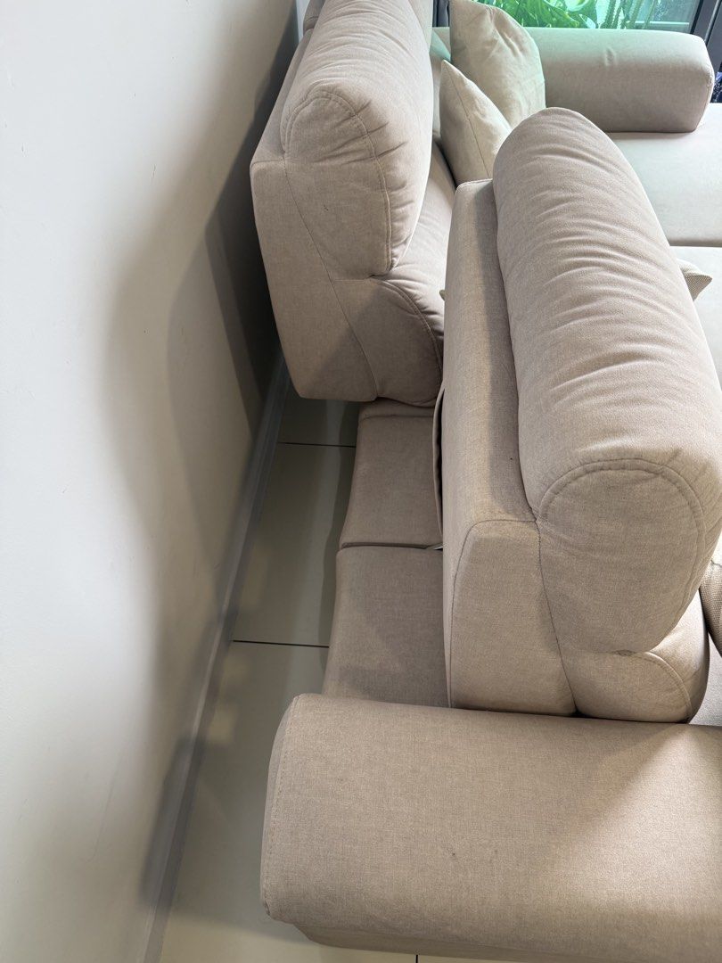 L Shape Pushback Sofa (Category: Sofas) located in Kuala Lumpur. Submitted by calm_ahmdx (Listing ID 1458222097, Image 3). Description: Bahagia Fabez Push Back L-Shape Sofa - 2/3 Seater - Pet Friendly - Anti Scratch - Sofa - L-shaped sofa - 3-seater with chaise - Beige fabric upholstery - Versatile design - Velvet fabric - High density foam - Tropical hardwood frame Original price: RM2,899.