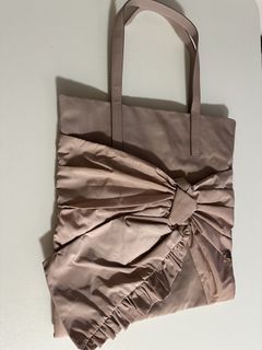 （分類：）位於 。 由 anne_phoenix 提交（商品編號 1458217538，圖片 1）。簡介： 。