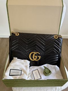 (Category: ) located in . Submitted by closet24 (Listing ID 1457755675, Image 1). Description: .