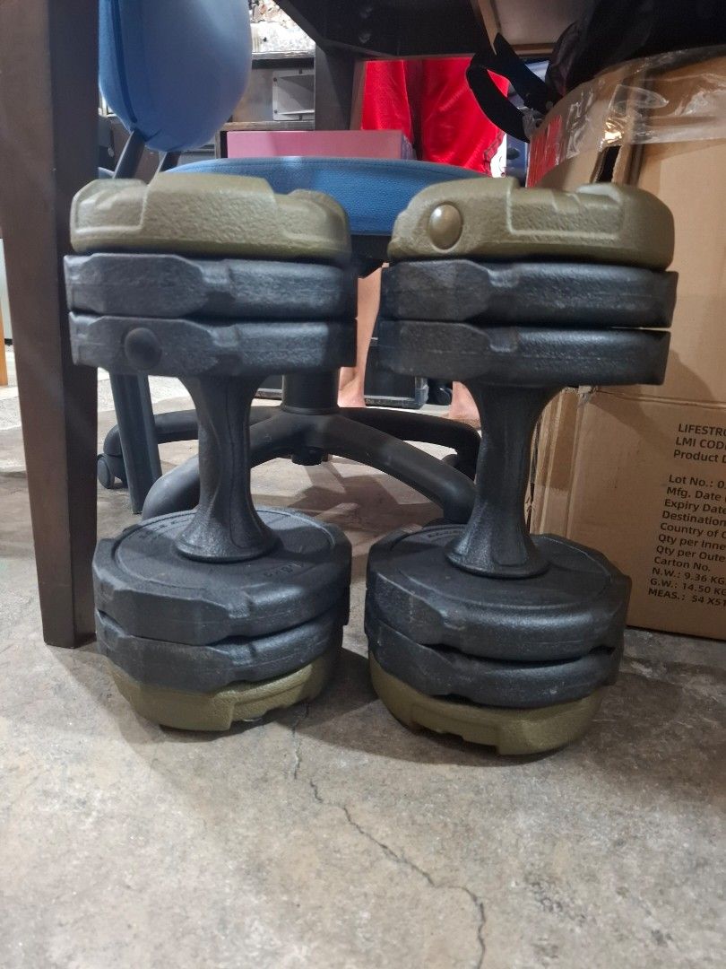 Leading Edge Adjustable Dumbbells (Pair) (Category: Weights & Dumbbells) located in Santa Rosa. Submitted by echojapansurplus_01 (Listing ID 1458217680, Image 2). Description: - Pair of adjustable dumbbells - Features black handles and olive green weight plates - Easily adjust weight by adding or removing plates - Ideal for convenient home workouts 10 kg each store name and fb page. Echo japan surplus. balibago santa rosa laguna..