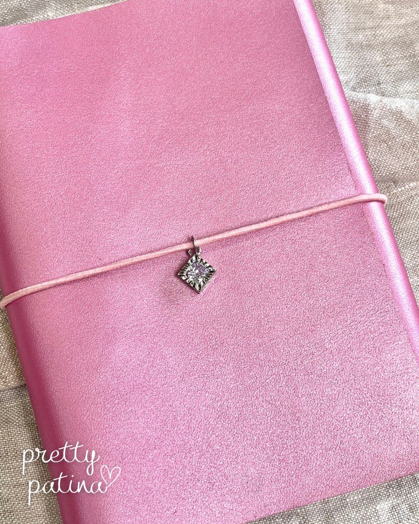 Leather journal folio (Category: Stationery & School Supplies) located in Muntinlupa City. Submitted by prettypatina.ph (Listing ID 1458171882, Image 2). Description: You may order this via dm or through Carousell (4.9 rating, link in bio) if you’d like to see some credibility before purchasing. Payments via InstaPay QR: BPI, GCash, Maya Shipping via J&T.