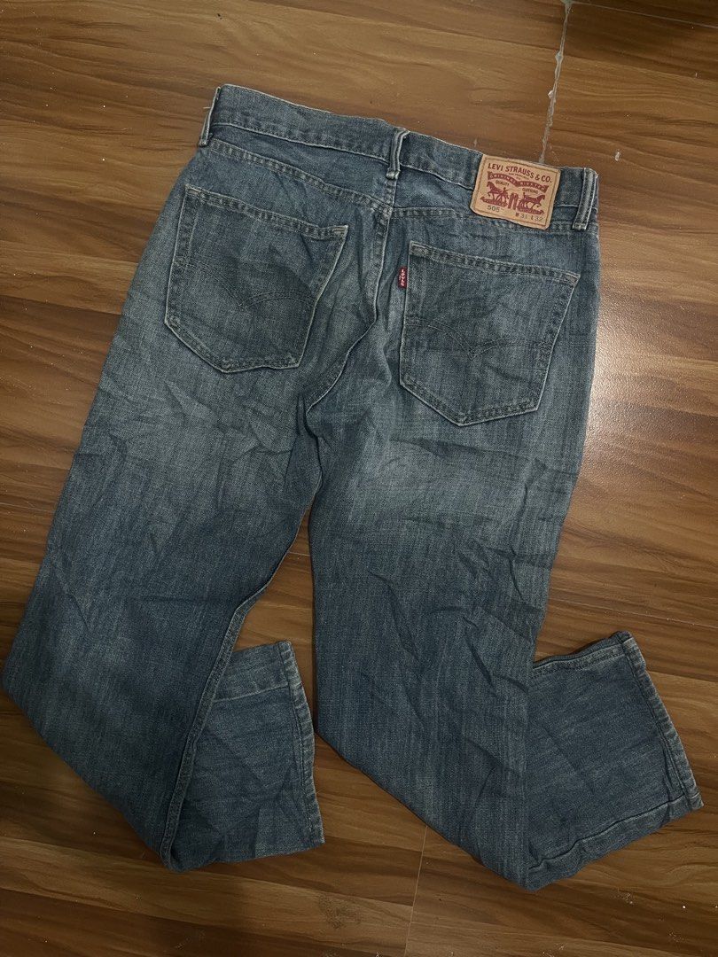 Levi's 505 Straight Leg Jeans (Category: Jeans) located in Polangui. Submitted by doncorporal_2n (Listing ID 1458178577, Image 1). Description: - Classic Levi's 505 Jeans - Size: W31 L40 - Fit: Straight Leg - Wash: Medium Blue Denim - Style: Versatile, perfect for everyday wear.