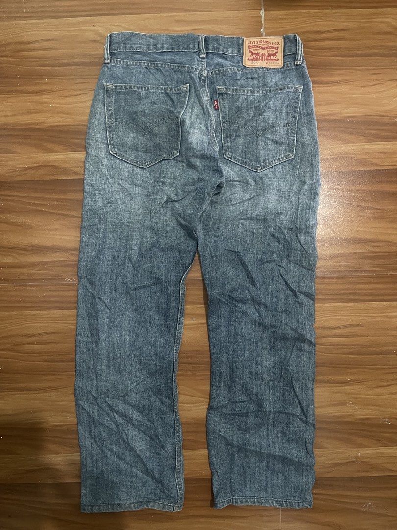 Levi's 505 Straight Leg Jeans (Category: Jeans) located in Polangui. Submitted by doncorporal_2n (Listing ID 1458178577, Image 3). Description: - Classic Levi's 505 Jeans - Size: W31 L40 - Fit: Straight Leg - Wash: Medium Blue Denim - Style: Versatile, perfect for everyday wear.