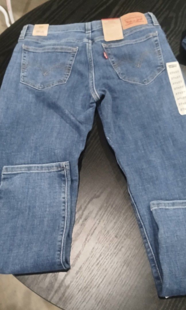 LEVI'S BOYFRIEND ORIGINAL (Category: Community) located in Quezon City. Submitted by AlexaXander (Listing ID 1458138373, Image 3). Description: *LEVI'S BOYFRIEND STELLAR STRETCH *SIZE: 27 X 27 *TAPPERED LEG *FOR MORE DETAILS: PLS.CALL OR MESSAGE CP#: 09081334158.
