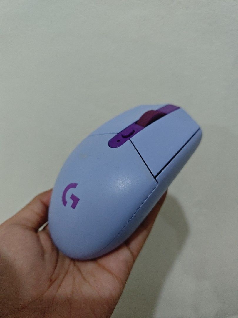 Logitech G304 Lightspeed Wireless Gaming Mouse - Light Purple (Category: Mouse & Mousepads) located in Manila. Submitted by cookiegirl.closet (Listing ID 1458172845, Image 3). Description: - Logitech G Pro Wireless Mouse - Striking Light Purple color with Purple Accents - Perfect for both intense gaming sessions and everyday productivity - with scratches sa isang side but doesnt affect naman idk ren san nakuha RFS: no issue.