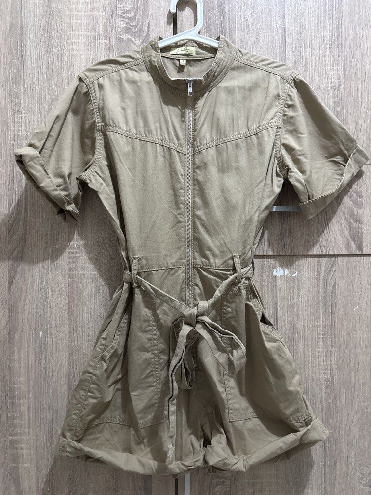 London Rag Zip Up Belted Playsuit (Category: Rompers) located in Zamboanga. Submitted by bliss23closet (Listing ID 1458205263, Image 1). Description: London Rag Beige Zip Up Belted Playsuit Size: Medium.