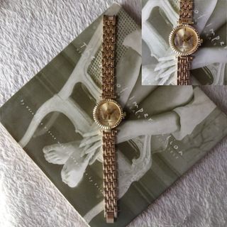 (Category: ) located in . Submitted by bhelprelovedcloset (Listing ID 1458229449, Image 1). Description: .