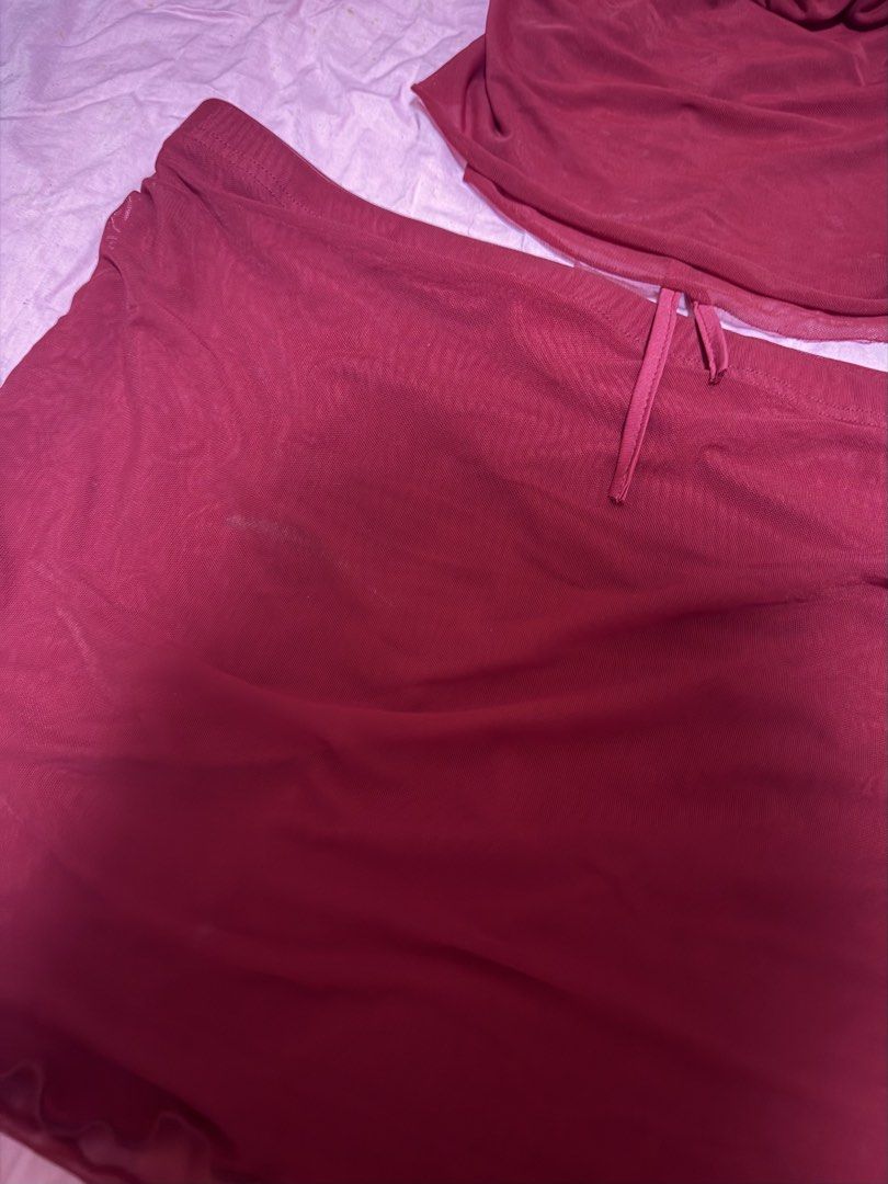 Mesh red skirt and top coords (Category: Sets or Coordinates) located in Antipolo. Submitted by richsoulx (Listing ID 1458247592, Image 3). Description: .