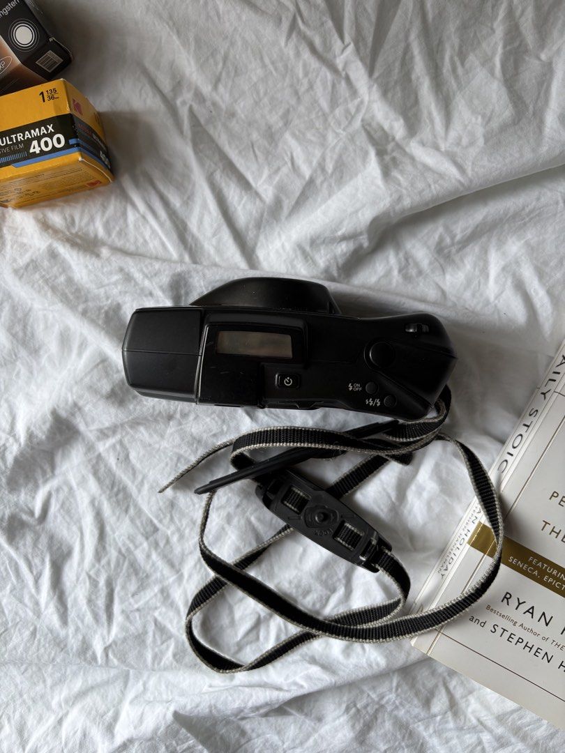 Minolta Apex 90 Film Camera (Category: Cameras) located in Pasig City. Submitted by parall3lles3m (Listing ID 1458152439, Image 2). Description: Minolta Apex 90 Film Camera Battery: 1x CRP2 Flash working Timer working Clean viewfinder Battery & dummy film tested - PM for link.