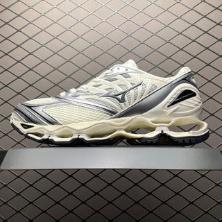 (Category: ) located in . Submitted by yarasuitemsale664 (Listing ID 1458115054, Image 1). Description: .