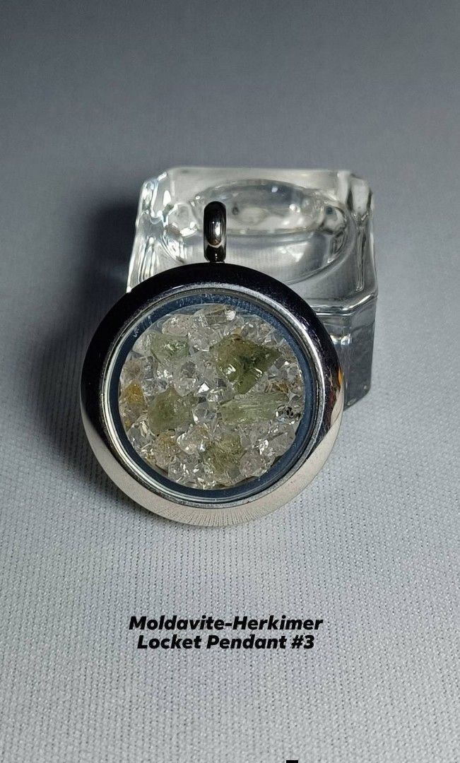 🔮Moldavite Chips-Herkimer Locket Pendant🔮 (Category: Precious Stones) located in Rizal. Submitted by astracrystals08 (Listing ID 1458224565, Image 3). Description: 🔮Moldavite Chips-Herkimer Locket Pendant🔮 🔖Price: 899 each ♦️Pendant only ➕️sf (flash express/lalamove) 🫰Last price posted 🙏Please no cancellation of orders!!! 🔖Payment 1st, no cod ‼️No rush shipping, lalamove if nagmamadali‼️ Thank you. ❤️ 📍Loc: San mateo rizal.