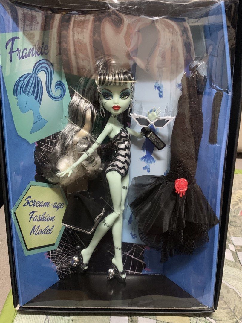 MONSTER HIGH FRANKIE BARBIE SKULLECTOR (Category: Figurines & Statues) located in Manila. Submitted by z2cm2kzwm958907 (Listing ID 1458247171, Image 1). Description: have only dents in the box good conditions.