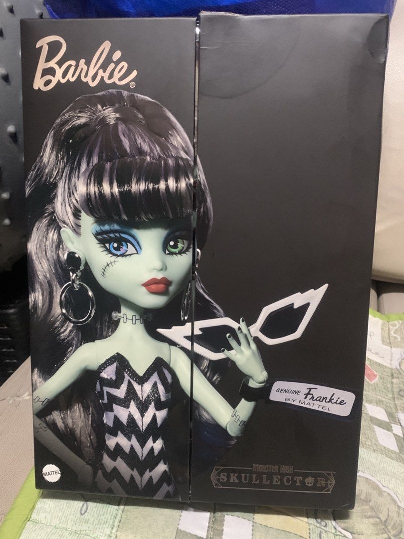 MONSTER HIGH FRANKIE BARBIE SKULLECTOR (Category: Figurines & Statues) located in Manila. Submitted by z2cm2kzwm958907 (Listing ID 1458247171, Image 3). Description: have only dents in the box good conditions.