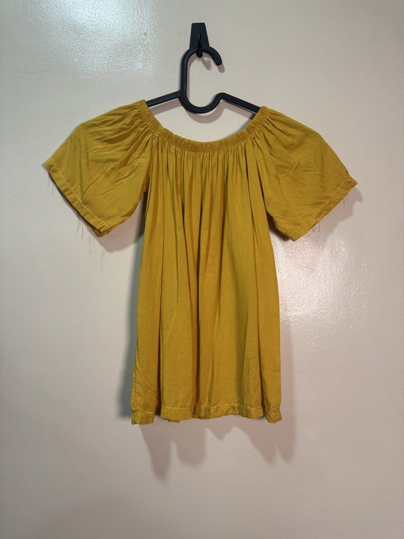 mustard offshoulder top (Category: Blouses) located in Quezon City. Submitted by fashionifywardrobe8899 (Listing ID 1458278415, Image 1). Description: .
