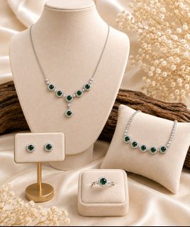 (Category: ) located in . Submitted by acatelier (Listing ID 1458135256, Image 1). Description: .