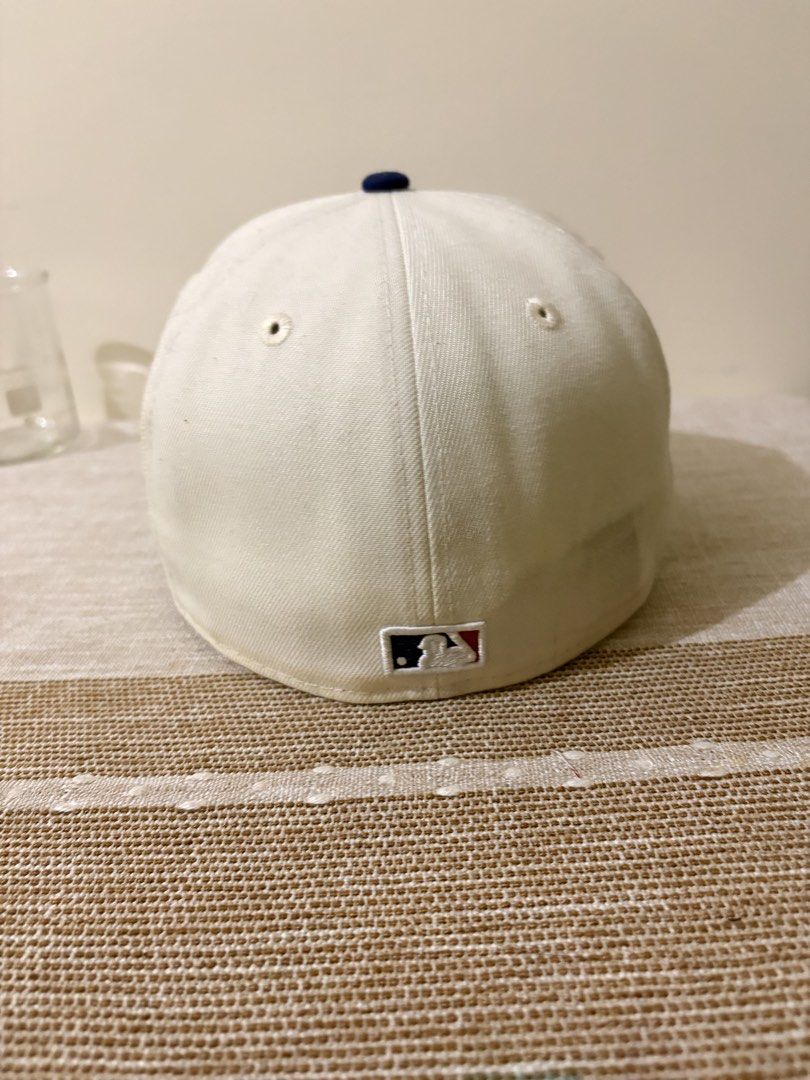 New Era 59FIFTY LA Dodgers Upside Down Fitted Cap (Category: Caps & Hats) located in Santa Rosa. Submitted by charles2002 (Listing ID 1458158852, Image 3). Description: - New Era 59FIFTY Fitted Cap - Team: LA Dodgers - Color: White and Royal Blue - Features: LA Dodgers logo (front), New Era logo (side), MLB logo (back) - Size: 7 1/4.
