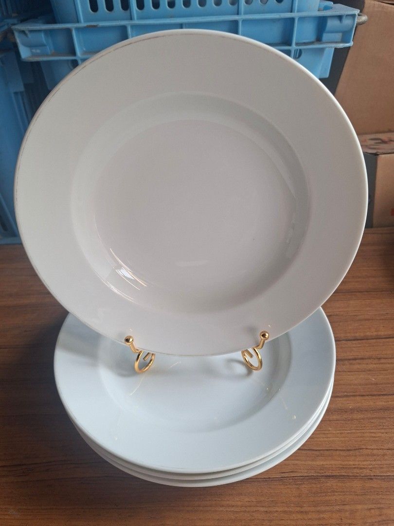 Noritake Deep Plate Set of 4 (Category: Dinnerware & Cutlery) located in Consolacion. Submitted by luxekerei (Listing ID 1458177122, Image 1). Description: - 22.5cm in diameter ; 3cm deep.