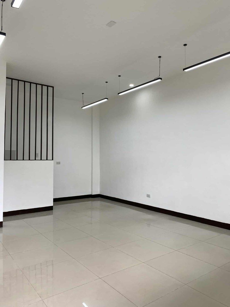 Office space (Category: Commercial) located in Caloocan City. Submitted by Gucci00021 (Listing ID 1458192035, Image 1). Description: Premium Commercial Property for Lease – Sucat, Parañaque Position your business in a highly accessible and high-traffic location along Sucat Road, right beside SM Sucat. This expansive 6,000 sqm property offers: • Office Spaces • Warehouse Facilities • Ample Parking Slots (Private, 6-10 wheelers and Container Trucks