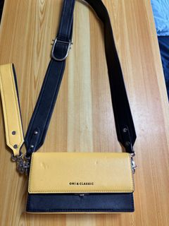 (Category: ) located in . Submitted by Gorgeous_bags (Listing ID 1458258826, Image 1). Description: .