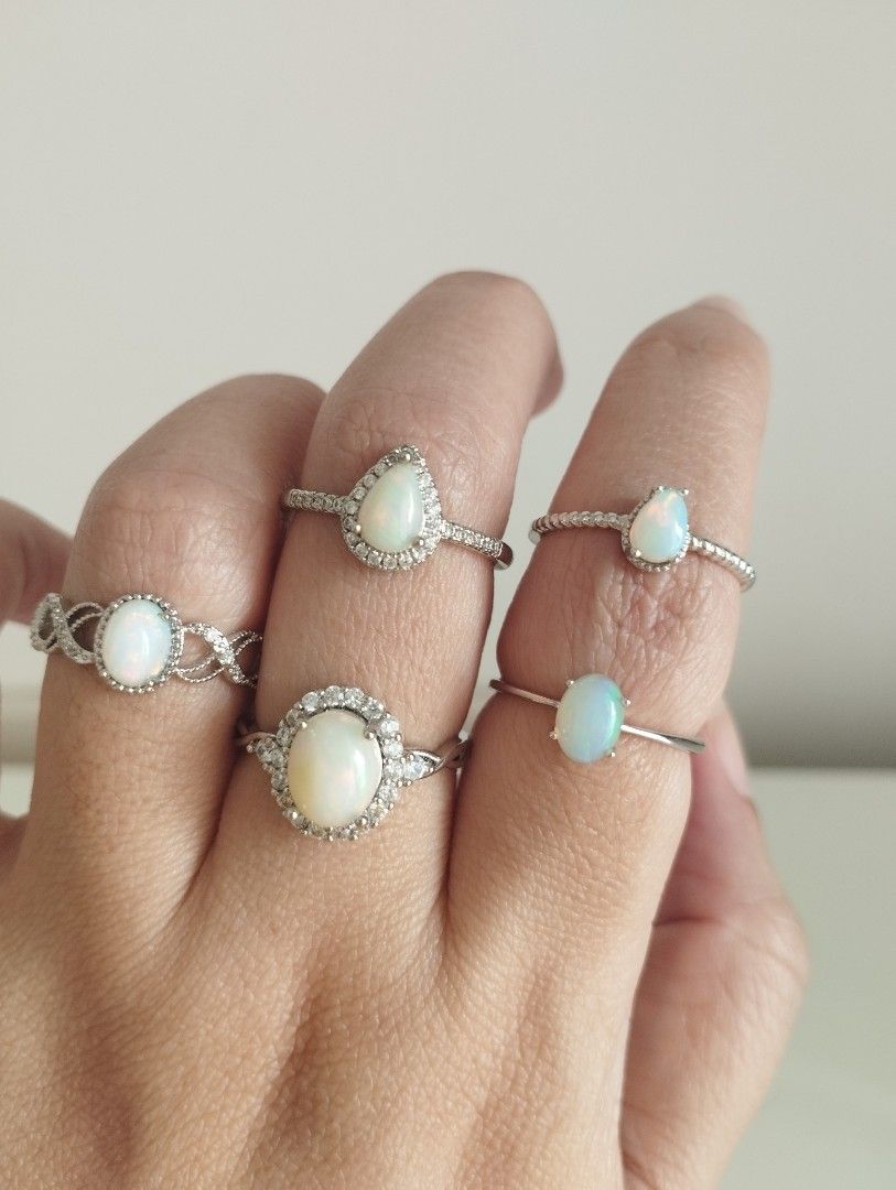 Opal ring adjustable (Category: Rings) located in Singapore. Submitted by melmel26 (Listing ID 1458242584, Image 1). Description: .