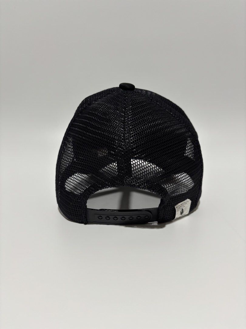 Original Bape x Black Chocoolate 🇯🇵 (Category: Caps & Hats) located in Tarlac. Submitted by outsource.psg (Listing ID 1458146725, Image 2). Description: Original Bape x Black Chocoolate 💯 Rare Collaboration (A-Frame Trucker Cap) Excellent Condition (Pogi sa personal) 0ne Size Fits All P1,350 + Shipping Dm Sure Buyer 🤍.