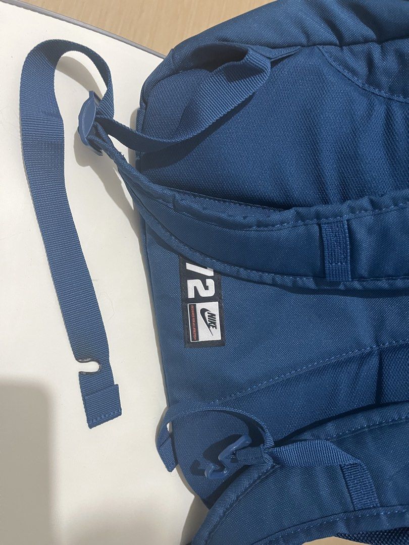 Original Nike 72 backpack in great condition! (Category: Backpacks) located in Davao. Submitted by davaosale (Listing ID 1458122603, Image 3). Description: Features: Front bungee cord system, large bold Nike swoosh logo, padded shoulder straps, and mesh side pockets. Condition: Clean inside and out, all zippers and straps working perfectly. Perfect for: School, gym, work, or casual daily use. Meet up abreeza mall / 09608916532.