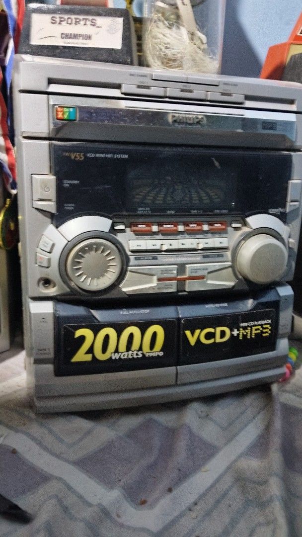 Philips Component (Category: Soundbars, Speakers & Amplifiers) located in Manila. Submitted by kyliehadda91832 (Listing ID 1458179212, Image 2). Description: Nostalgic vibes! Selling this classic Philips VCD/MP3 mini -fi system. Perfect for those who love a retro sound experience. It's a bit vintage but still packs a punch with its 2000 Watts RMS power. Great for playing your old VCDs and MP3s..