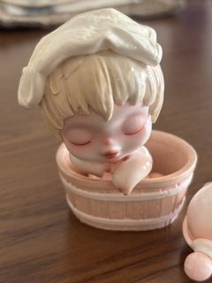 （分類：）位於 。 由 luca16372 提交（商品編號 1458153468，圖片 1）。簡介： 。