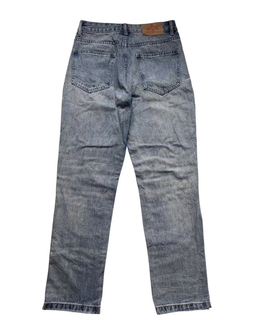 PRADA LIGHT WASH DENIM JEANS (Category: Luxury Apparel) located in Baguio. Submitted by kds_stuffs (Listing ID 1458176086, Image 2). Description: Mine: 1k 📍PR4D4 light wash denim jeans 😍 Pr4d4 buttons 🔥 Waistline: 30" Length: 40.5" Color rate: 9/10 Issue: ❌ Excellent condition Need wash Gandara neto 💗.