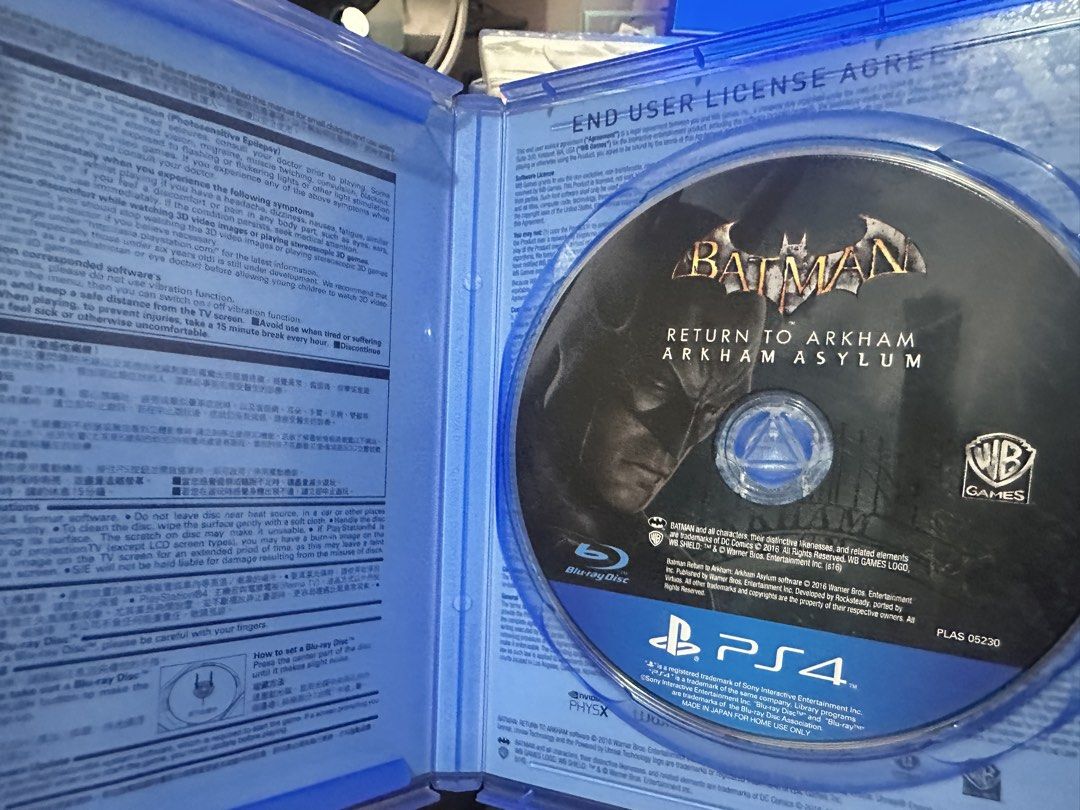 PS4 Batman: Return to Arkham - Arkham Asylum & Arkham City (Category: PlayStation) located in Manila. Submitted by duduballs07 (Listing ID 1458179965, Image 3). Description: - PS4 Game: Batman: Return to Arkham Collection - Includes: Arkham Asylum and Arkham City - Condition: Both discs and cases are in great shape - Perfect for any Batman fan looking for a great gaming experience.