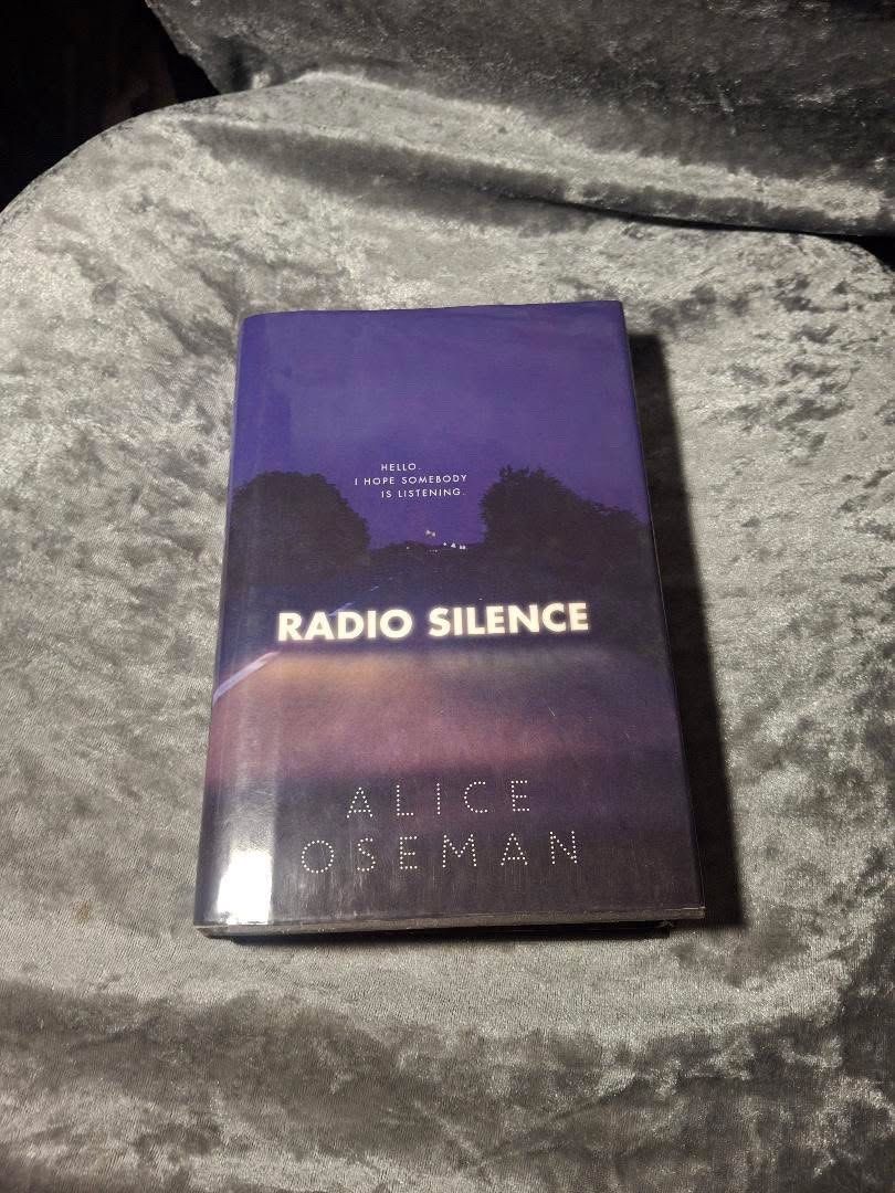 Radio Silence by Alice Oseman (Category: Storybooks) located in Manila. Submitted by kaiamails (Listing ID 1458252534, Image 1). Description: [you’ve got book mail 💌] 🏷️ radio silence - ₱550 📍 loc: south caloocan city 💵 mop: gcash 🚚 mod: lalamove/j&t (shipping fee shouldered by buyer) feel free to give me a dm for any inquiries! 💬.