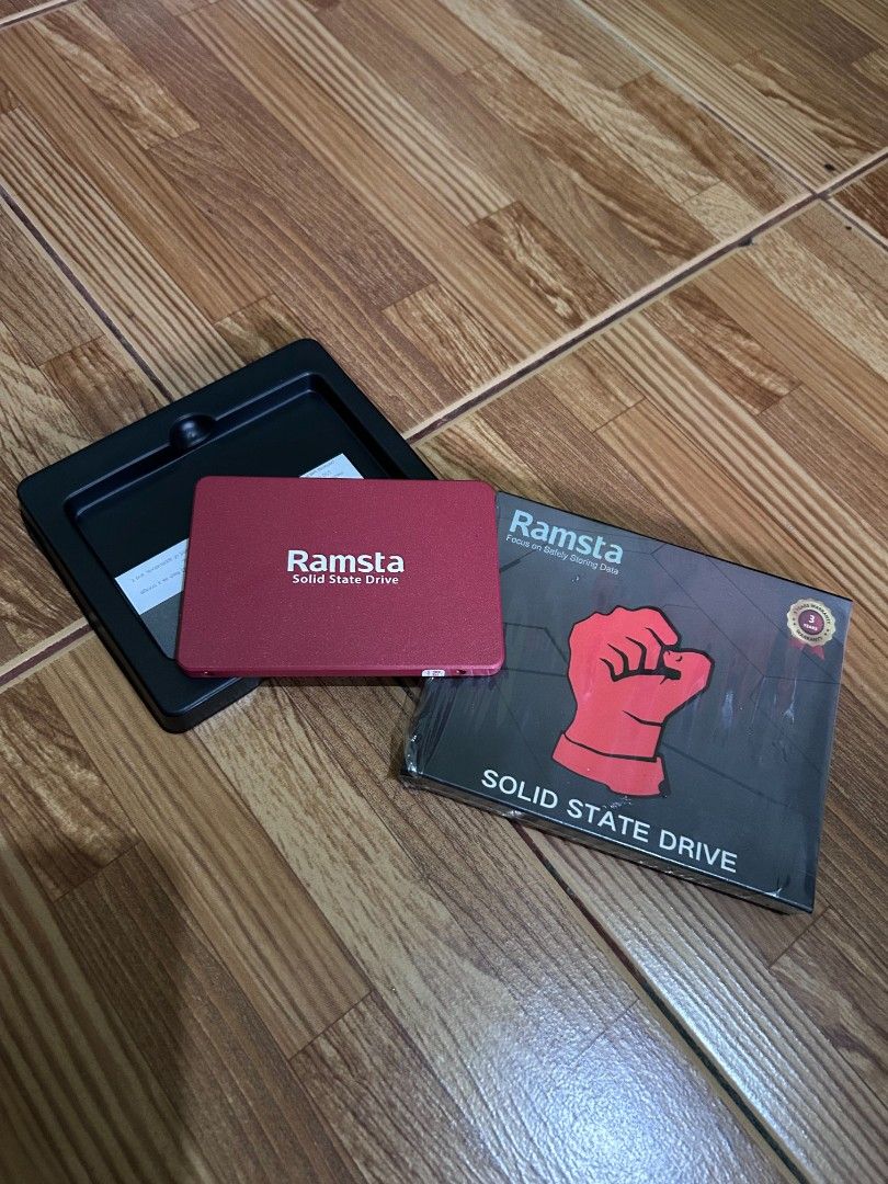 Ramsta S800 256GB SATA SSD (Category: Hard Disks & Thumbdrives) located in Manila. Submitted by anicakes_04 (Listing ID 1458252881, Image 2). Description: Color: Black MOP: Gcash/Maribank MOD: Lalamove/J&T PAYMENT FIRST BASIS‼️‼️ STRICTLY NO CANCELLATIONS‼️‼️ NEGOTIABLE FOR SURE BUYER‼️‼️ - Ramsta S800 256GB SSD - SATA Interface - Perfect for computer storage upgrades - Fast and reliable performance - Includes: SSD drive, mounting bracket, origin