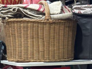 (Category: ) located in . Submitted by TableTopGarden (Listing ID 1458101533, Image 1). Description: .