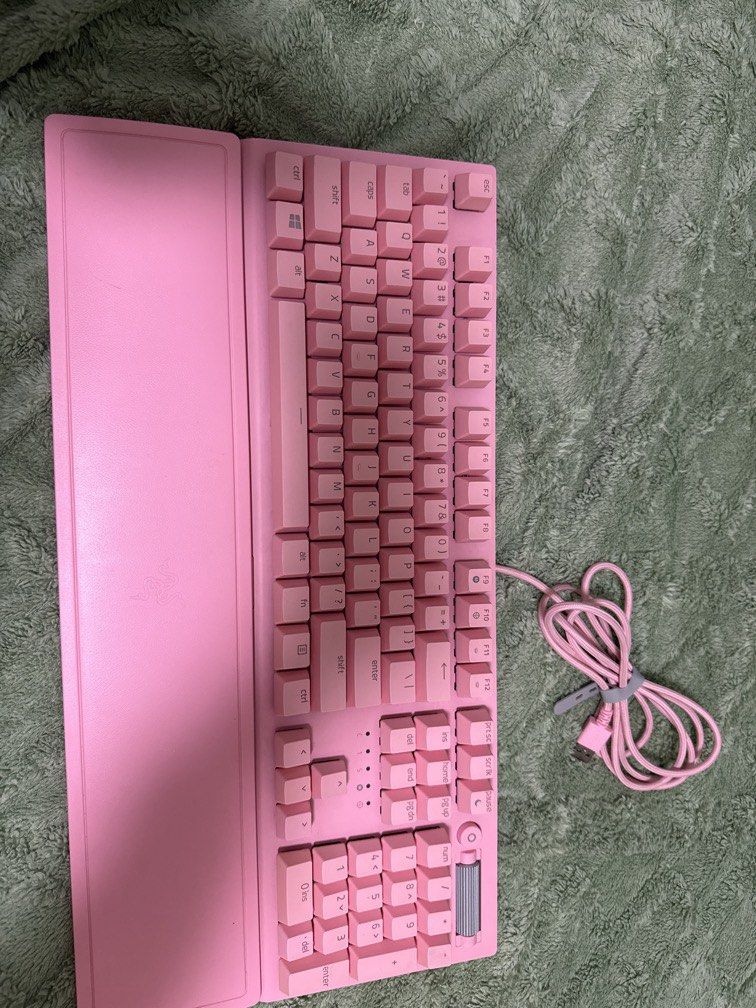 RAZER BLACKWIDOW V3 QUARTZ PINK (Category: Computer Keyboard) located in Manila. Submitted by minacake (Listing ID 1458216465, Image 1). Description: w/o box cleaned and tested, no issues wrist rest included .