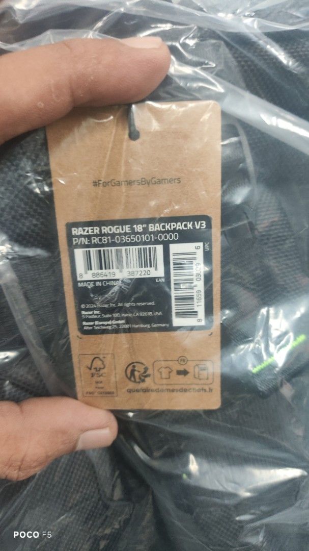 Razer Rogue 18" Backpack V3 (Category: Backpacks) located in Manila. Submitted by JDsChoice (Listing ID 1458258497, Image 1). Description: - Razer Rogue 18" Backpack V3 - Brand new, still in original packaging - Designed for gamers.