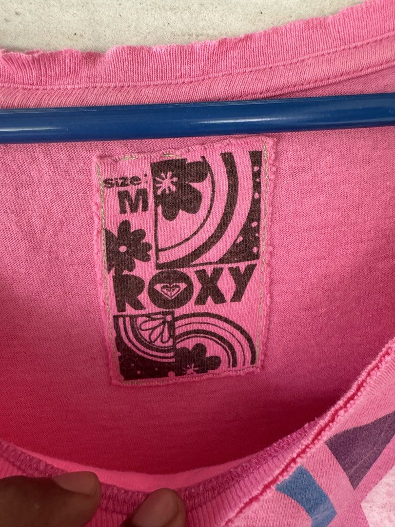 Roxy (Category: Shirts) located in Tumpat. Submitted by deqla2727 (Listing ID 1458117963, Image 3). Description: Roxy saiz m pit16 lbuh29 bhu14 cndn9/10 call,wsap0129636410 c39.