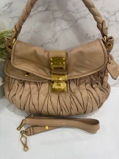 (Category: ) located in . Submitted by i1bag (Listing ID 1458175331, Image 1). Description: .