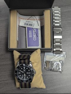 (Category: ) located in . Submitted by userxsells (Listing ID 1458124835, Image 1). Description: .