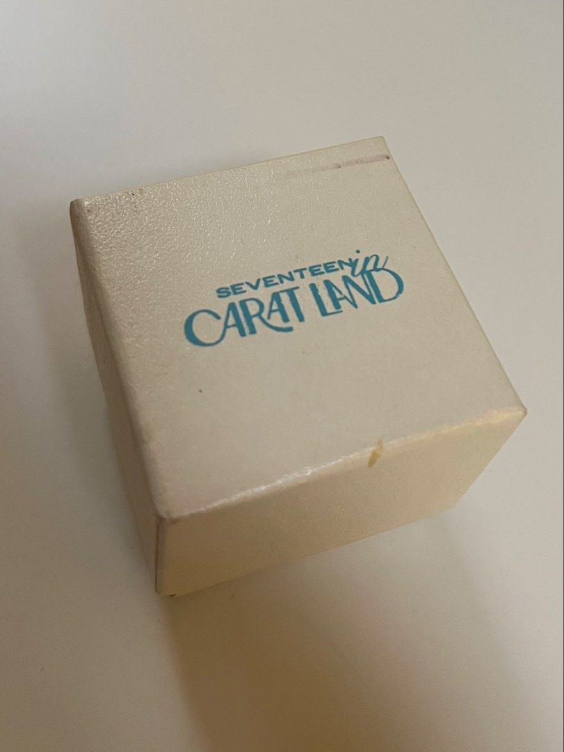 Seventeen Caratland Earrings (Category: Earrings) located in Mandaluyong City. Submitted by ryshe (Listing ID 1458134861, Image 1). Description: - Seventeen Carat Land earrings - Silver tone with unique geometric design - Comes in original box - Ideal for Seventeen fans (Carats) - Never been used, only kept in the box.