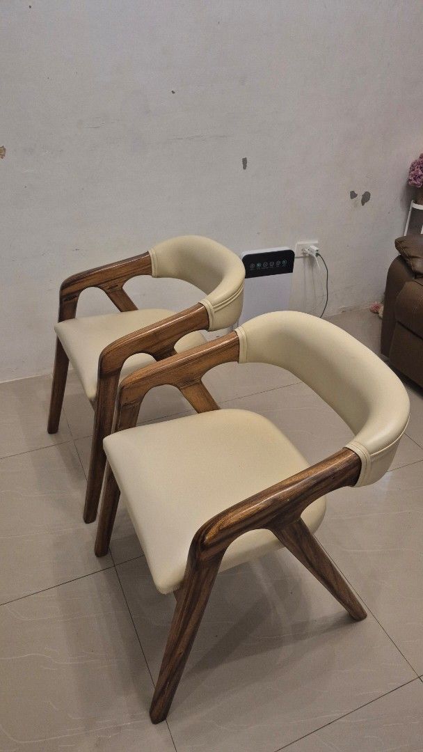 Solid Wood Dining Chairs (Category: Chairs) located in Bacoor. Submitted by jaizalouriz (Listing ID 1458149765, Image 3). Description: selling our dining chairs. aesthetic solid wood - mabigat po ito price per piece po is 4800. even in malls mahal po dining chairs nila, not wood pa po yun. willing to negotiate but wag po lowball masyado, I love these chairs but can't bring to our condo. Loc: Bacoor .