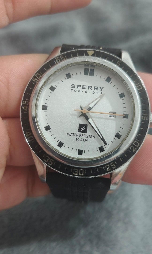 Sperry Top Sider watch (Category: Men's Watches) located in Cebu City. Submitted by aceoftime (Listing ID 1458267951, Image 1). Description: In good working condition Analog quartz with date display fitted with black rubber band Watch only Our Guarantee: 💯 Authentic All watches are checked by our experienced technician to ensure good functionality Please manage your expectations since these are preloved watches some may show signs of use.( strap