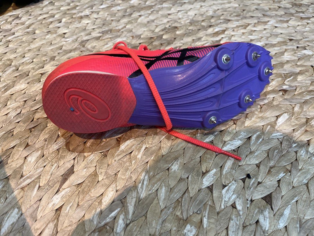Spikes (Category: Racket & Ball Sports) located in Singapore. Submitted by mightyhawk-8364 (Listing ID 1458199378, Image 3). Description: .